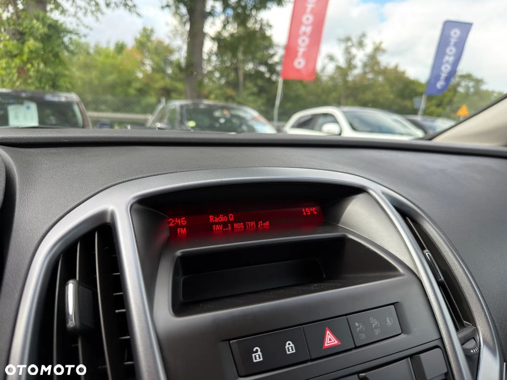 Opel Astra 1.4 Cosmo - 30