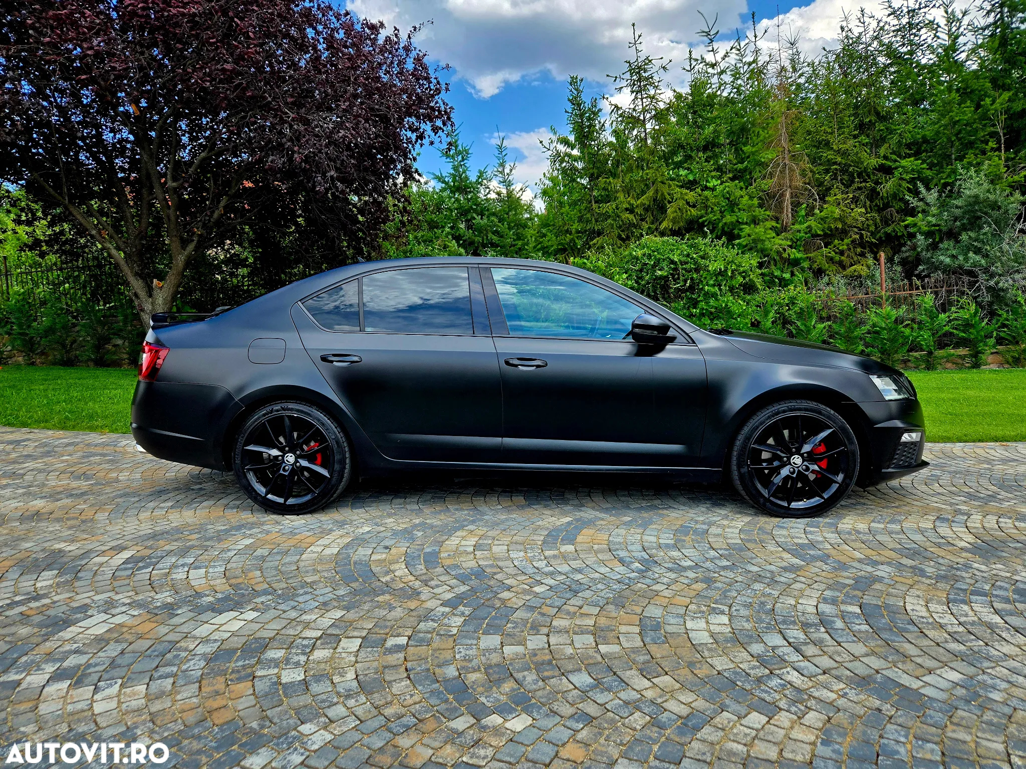 Skoda Octavia 2.0 TDI DSG RS - 4