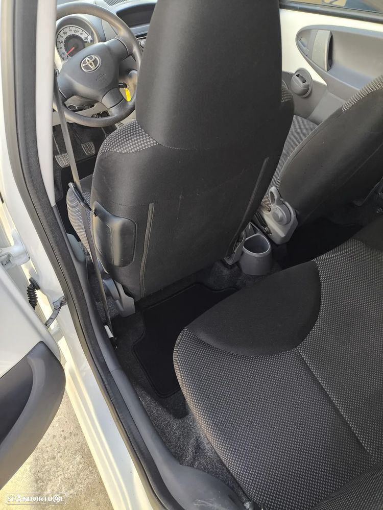 Toyota Aygo 1.0 - 15