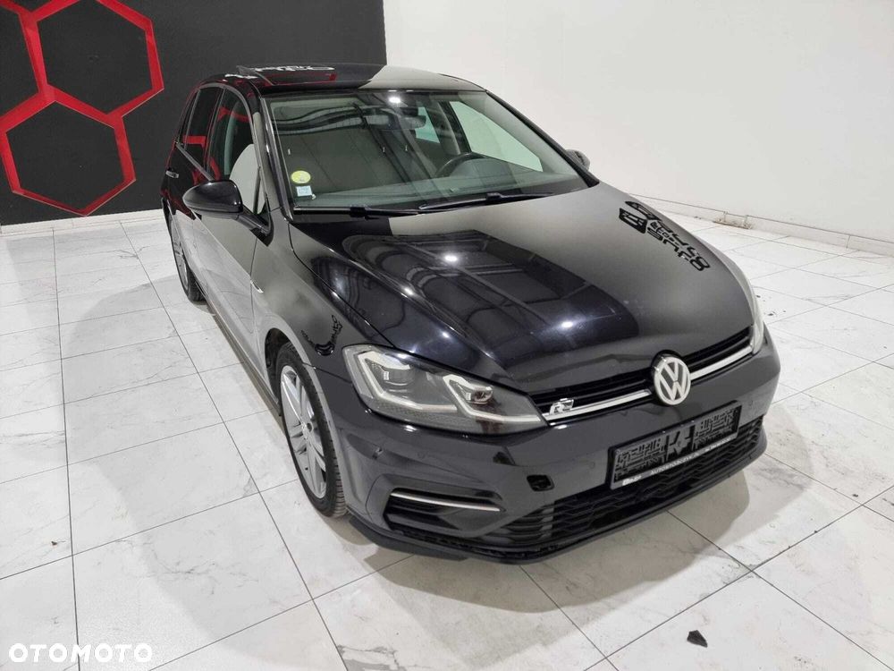 Volkswagen Golf - 11