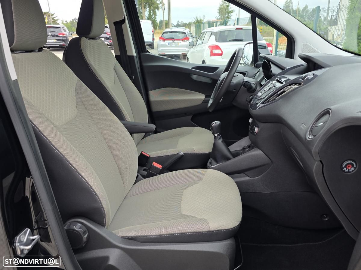 Ford Tourneo Courier 1.0 EcoBoost Titanium - 20
