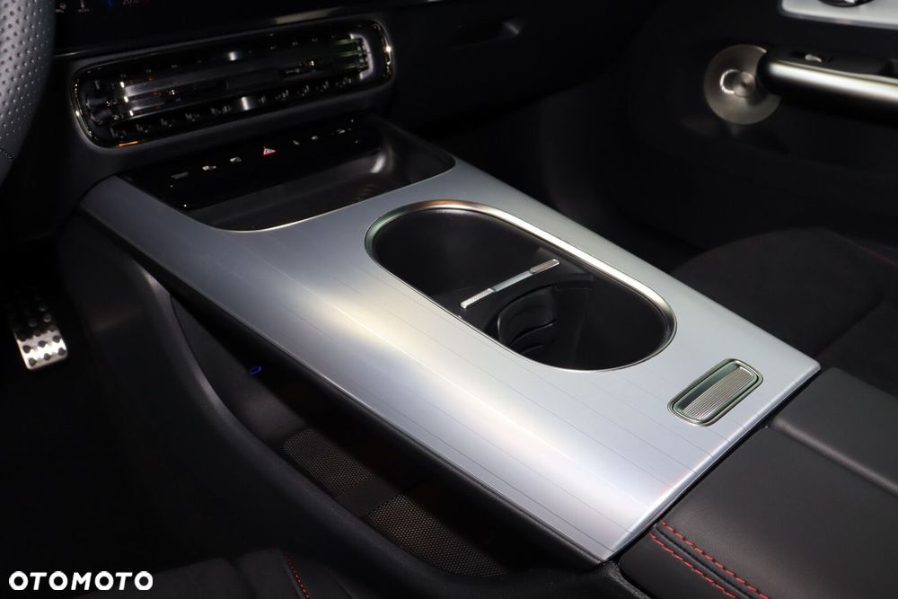 Mercedes-Benz CLA - 14