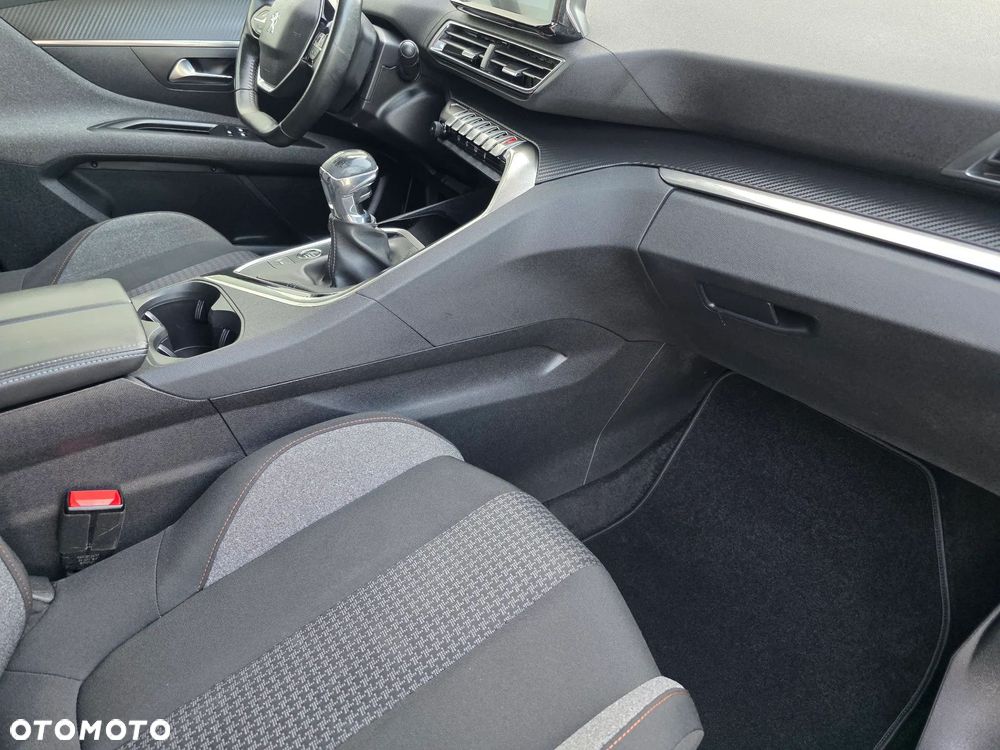 Peugeot 3008 1.5 BlueHDi Active S&S - 13