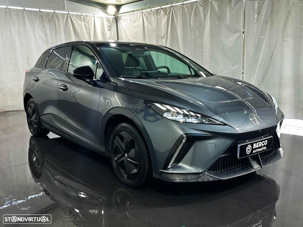 MG MG4 64 kWh Luxury - 4