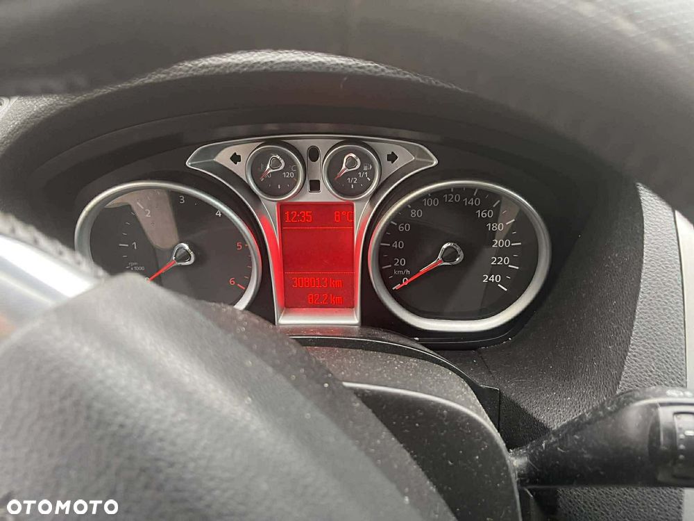 Ford Kuga 2.0 TDCi 4x4 Titanium - 7