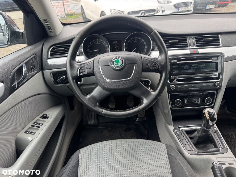 Skoda Superb 2.0 TDI Comfort - 28