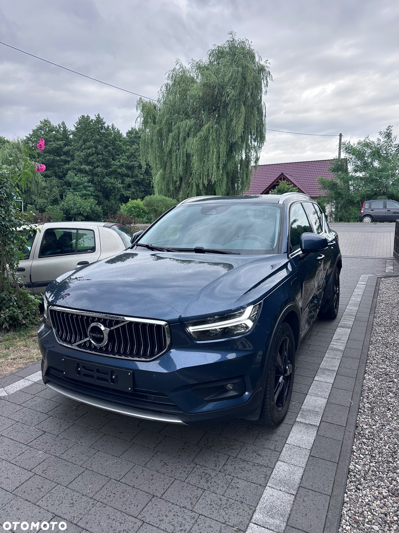 Volvo XC 40 T4 Plug-In Hybrid Plus Dark - 3