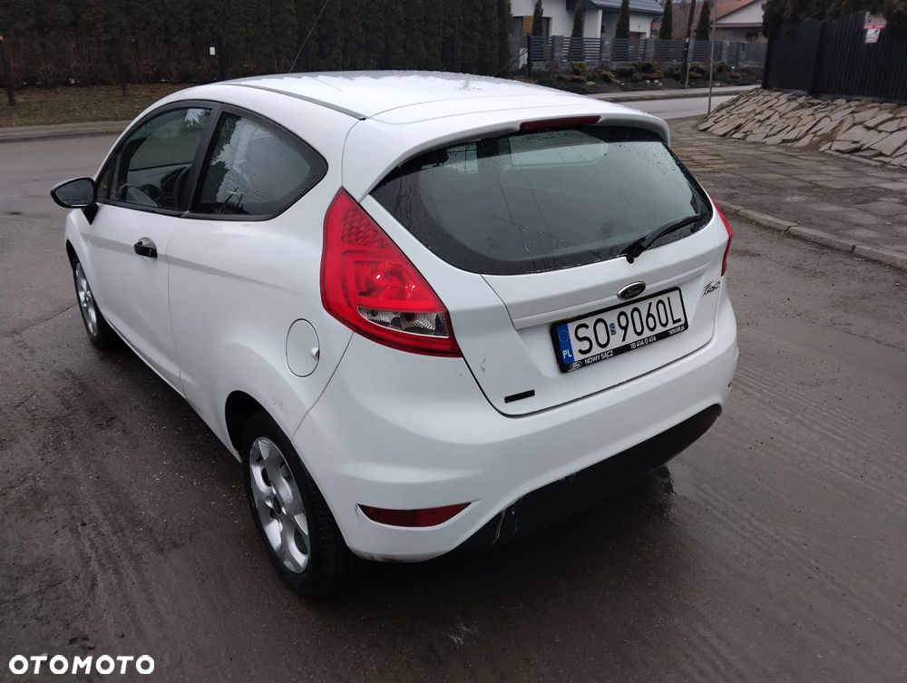 Ford Fiesta VAN - 2