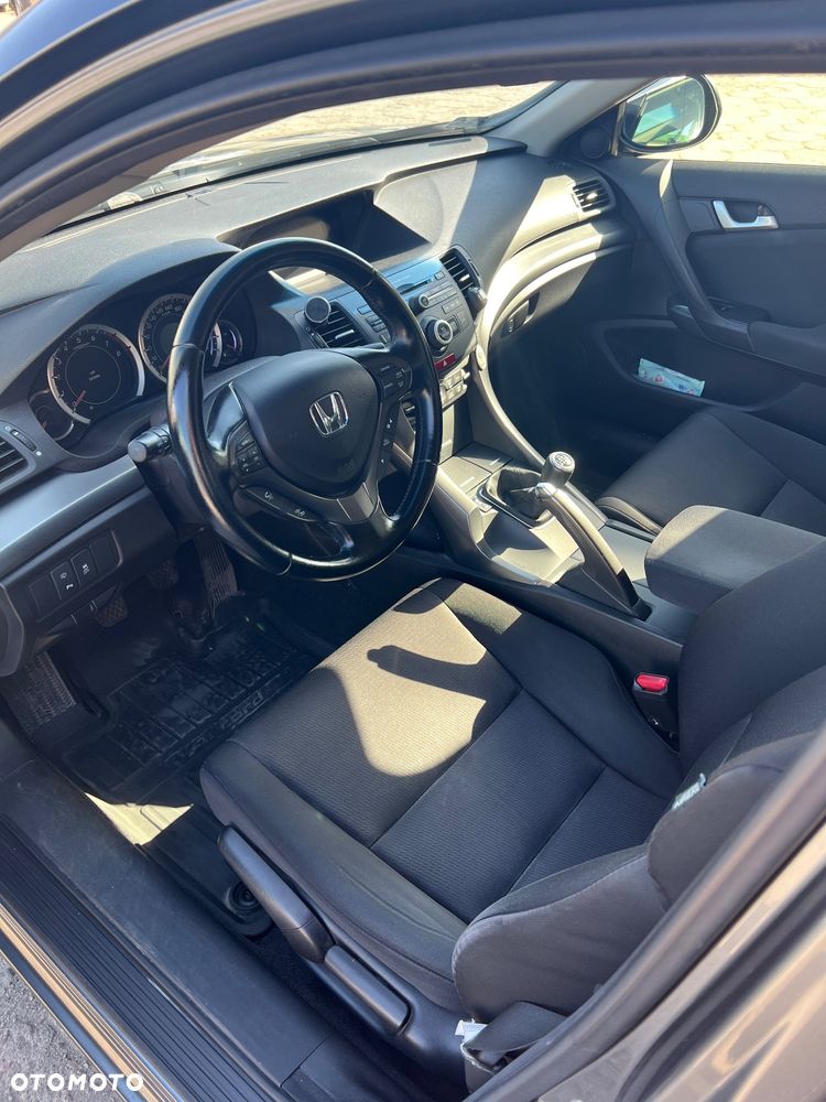 Honda Accord 2.0 Lifestyle - 16