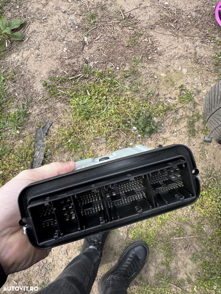 Calculator motor ecu bmw f01 730d 8516753  0281018297 - 2