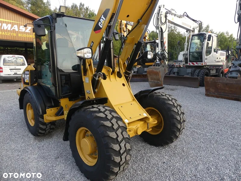 Caterpillar CAT 906H2 Z Niemiec / Tylko 3430mtg Serwis Cata / BEZ DPF / - 19