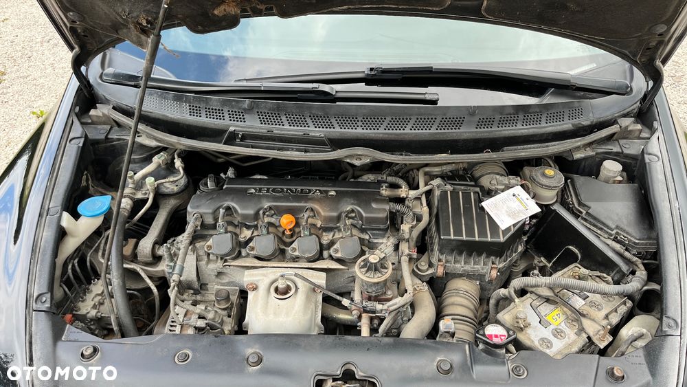 Honda Civic 1.8 Comfort - 31