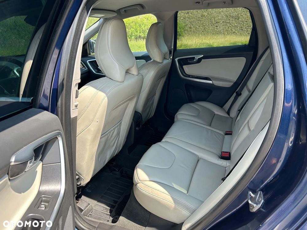 Volvo XC 60 D5 AWD Ocean Race - 9