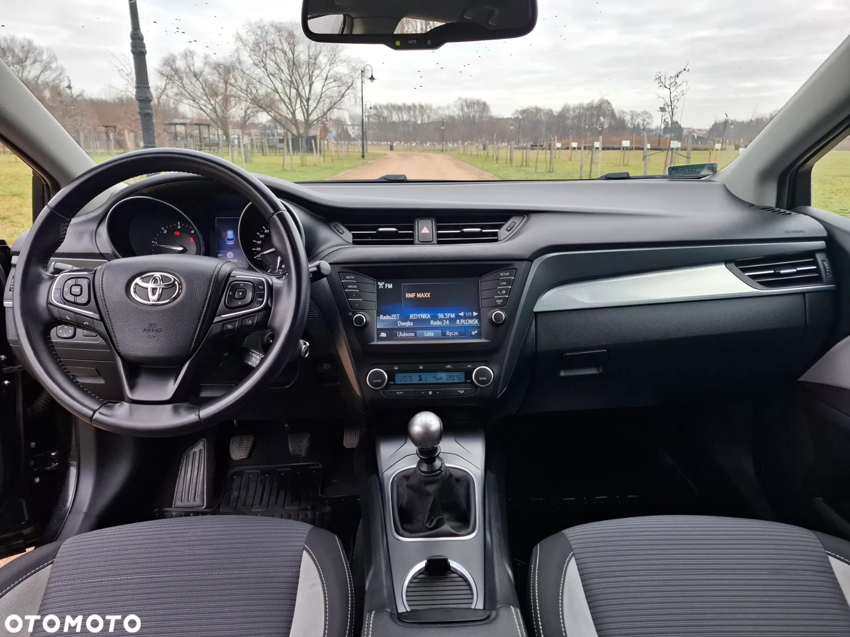 Toyota Avensis 2.0 D-4D Prestige - 14