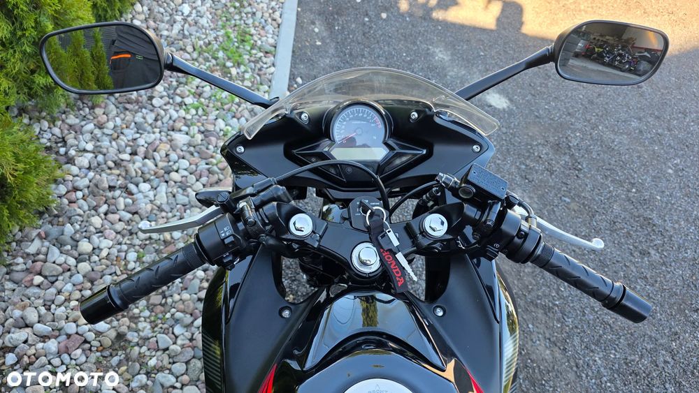 Honda CBR - 16