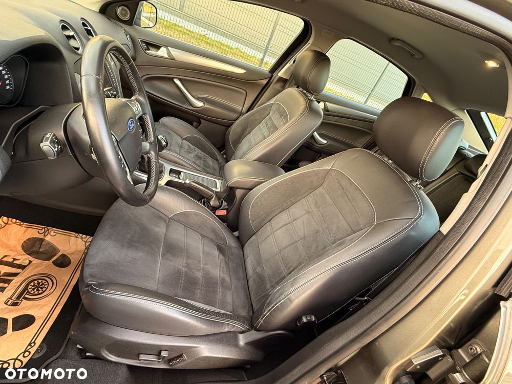 Ford Mondeo 1.6 T Titanium - 26