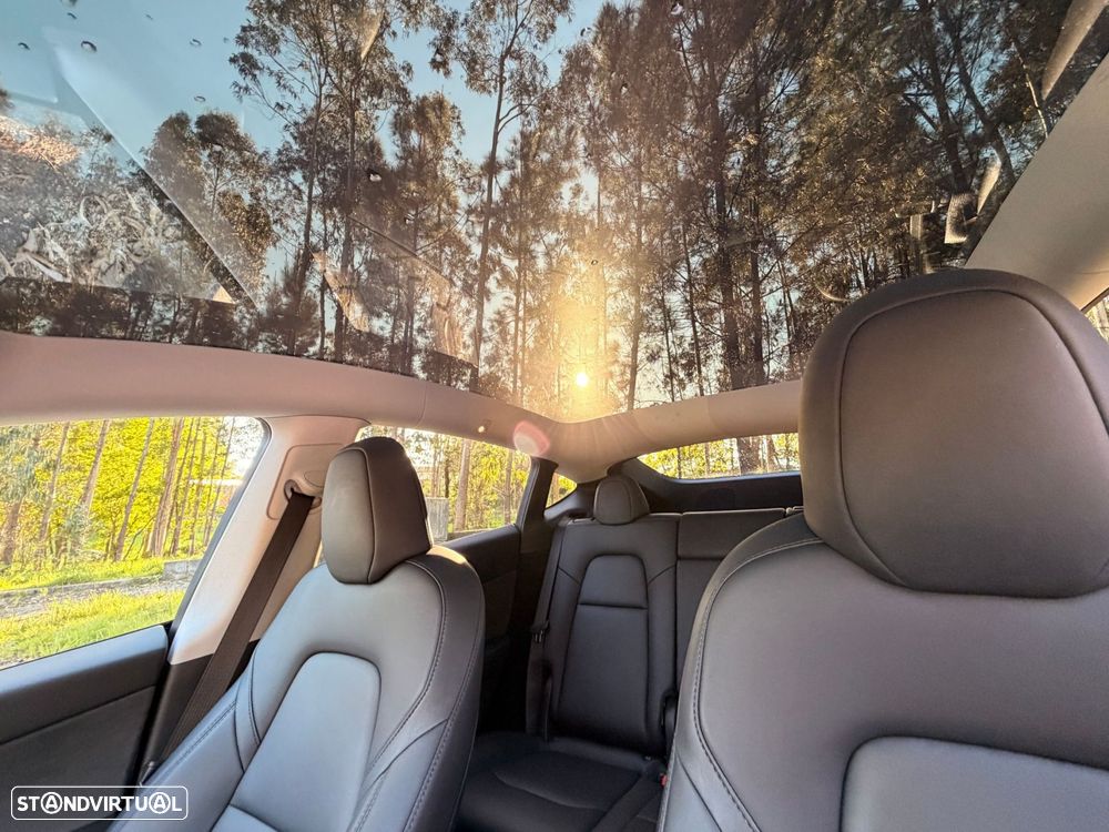 Tesla Model Y Long Range Tração Integral - 12