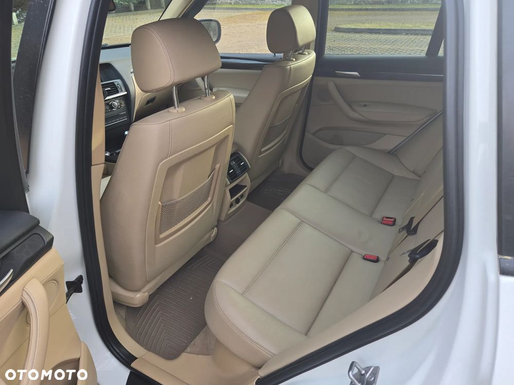 BMW X3 xDrive28i - 15