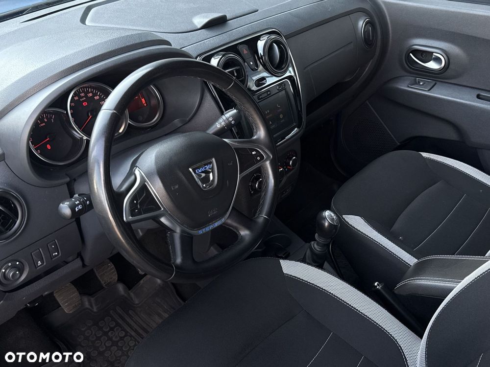 Dacia Lodgy 1.5 Blue dCi Stepway S&S - 13