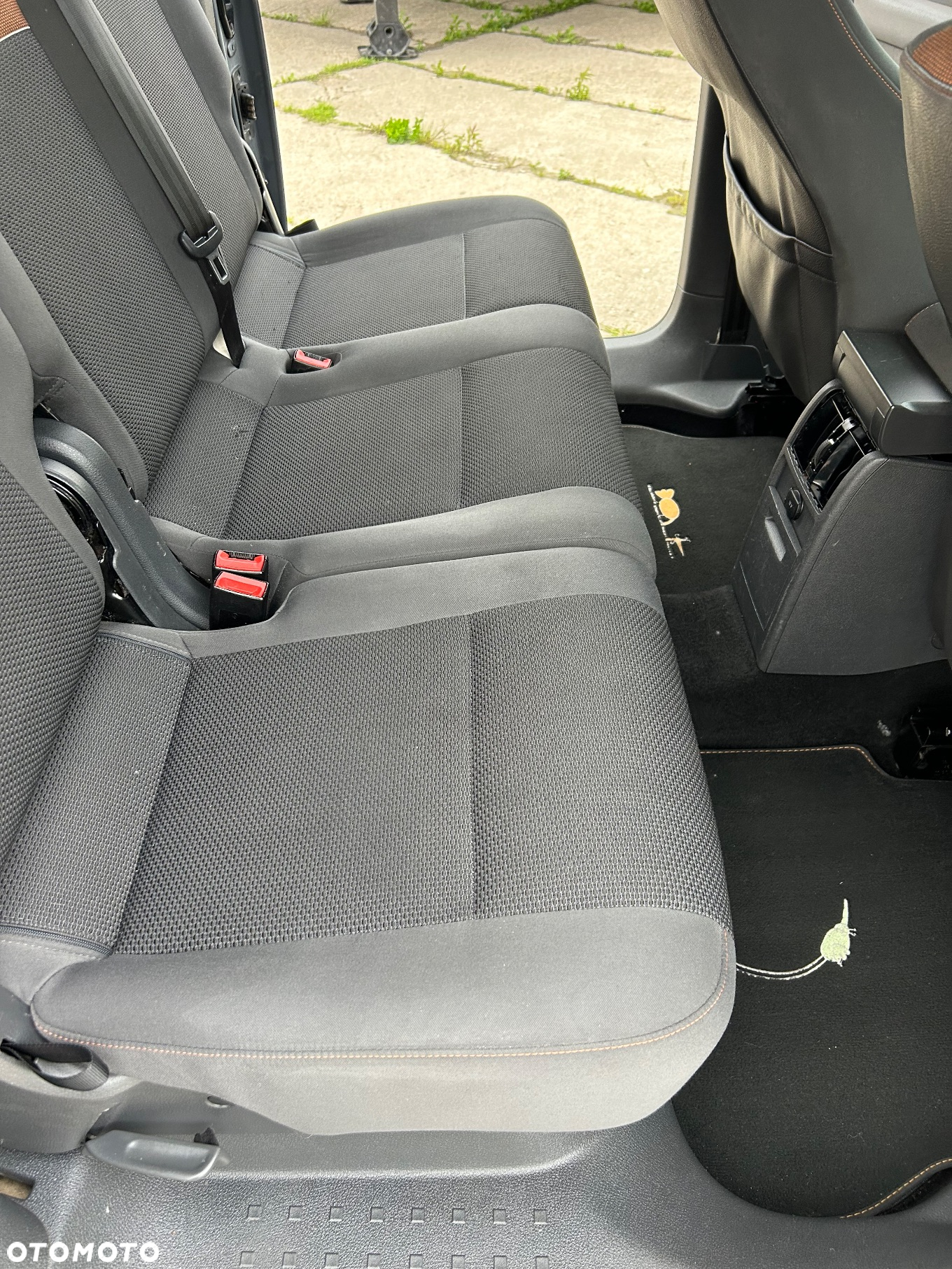 Volkswagen Caddy 1.6 TDI Comfortline - 10