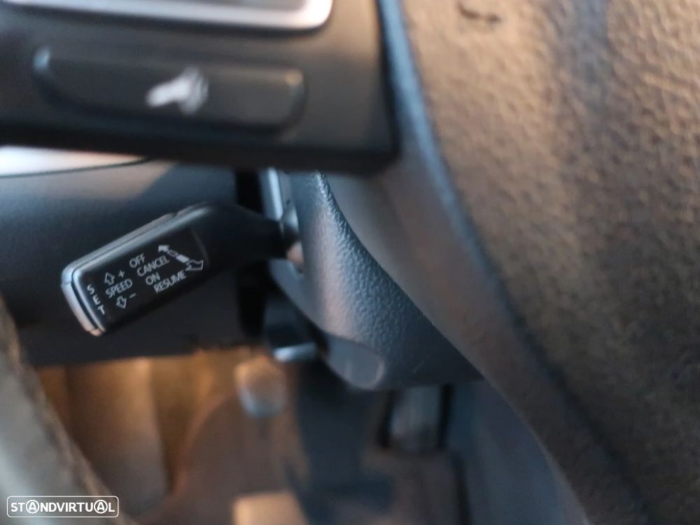 VW Sharan 2.0 TDI Highline 4Motion - 18