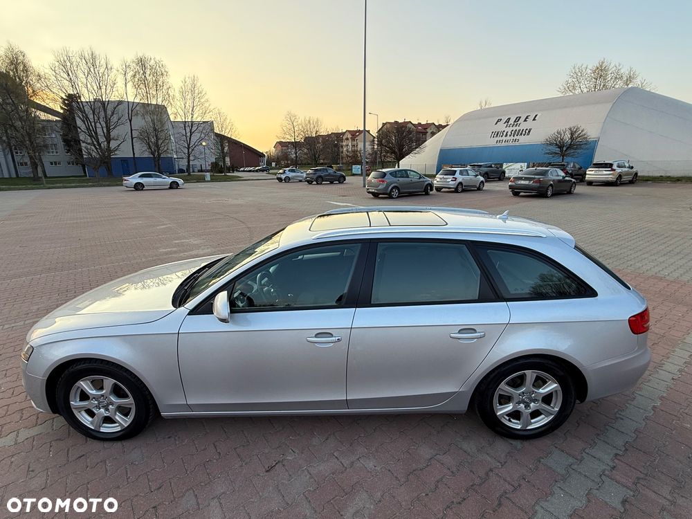 Audi A4 Avant - 16