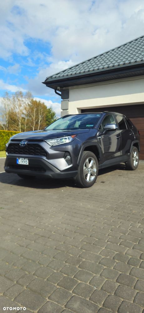 Toyota RAV4 - 1