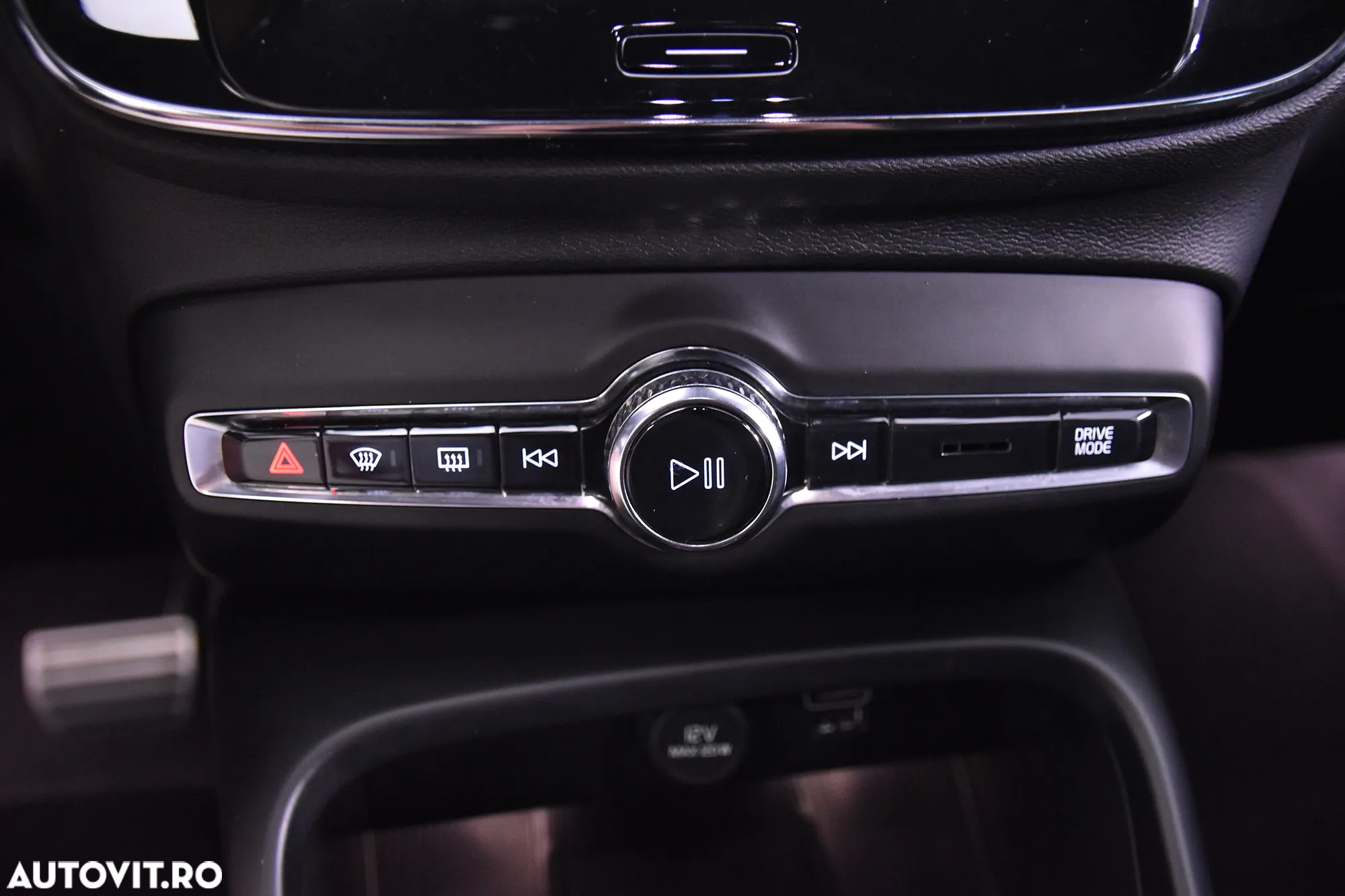 Volvo XC 40 B5 B AWD Geartronic RDesign - 17