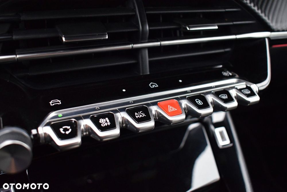 Peugeot 2008 - 19