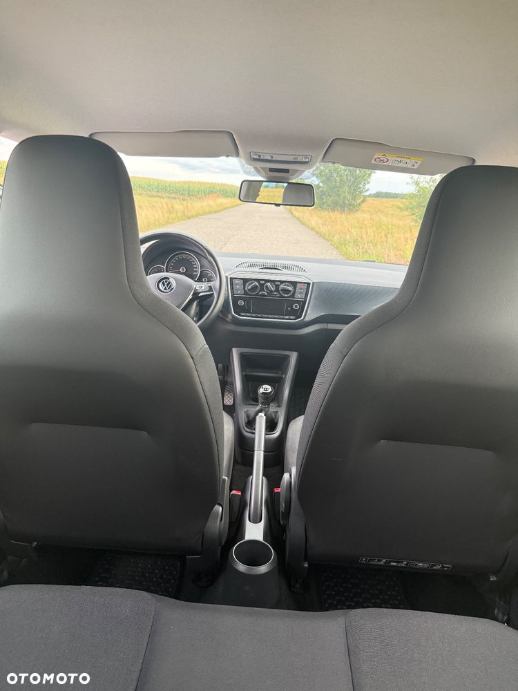 Volkswagen up! (BlueMotion Technology) move - 12