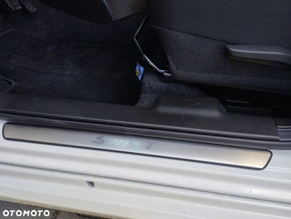 Suzuki Swift 1.2 Dualjet SHVS Elegance - 20