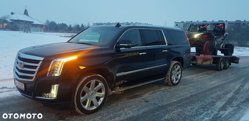 Cadillac Escalade - 20