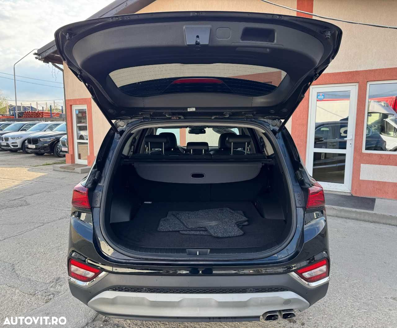 Hyundai Santa Fe - 13