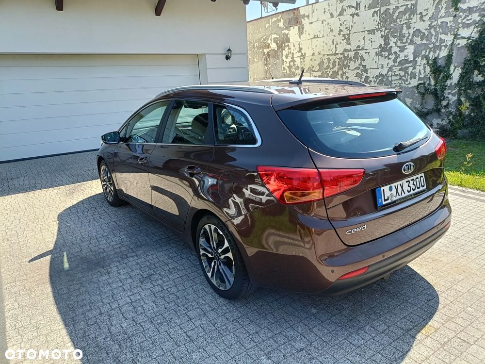 Kia Ceed 1.6 GDI Platinum Edition - 6