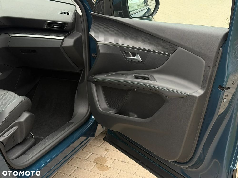 Peugeot 3008 225 e-EAT8 Allure - 36