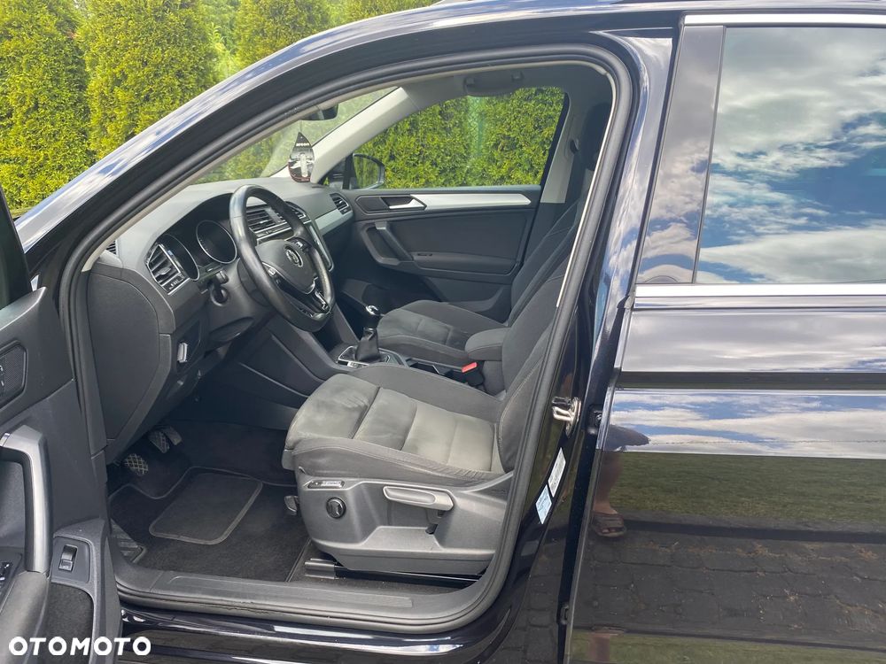 Volkswagen Tiguan 2.0 TDI SCR Elegance - 17