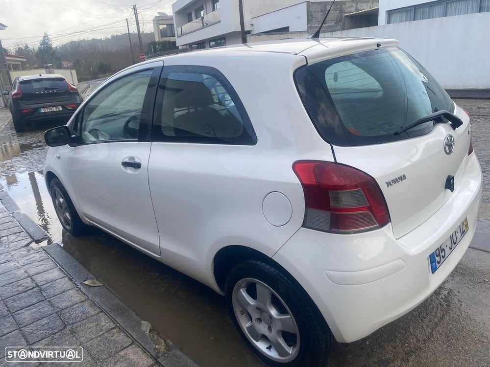 Toyota Yaris 1.4 D-4D Comfort+AC - 4