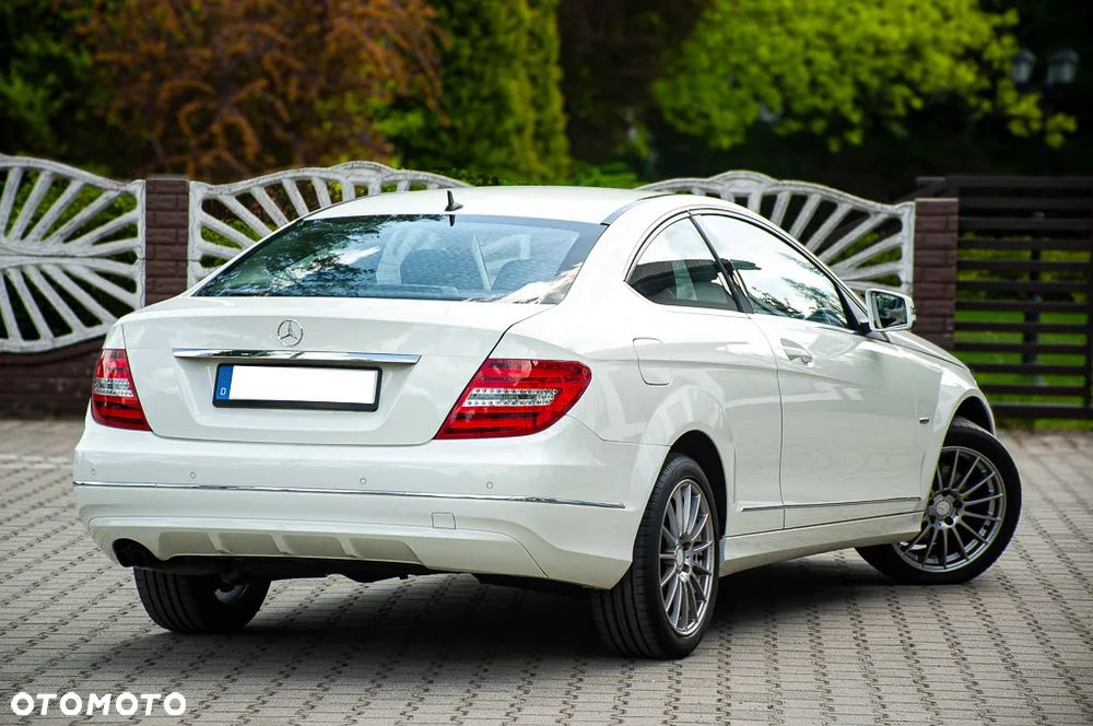 Mercedes-Benz Klasa C 180 BlueEFFICIENCY - 16