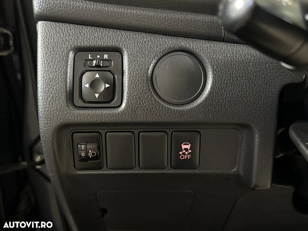Mitsubishi L200 - 15