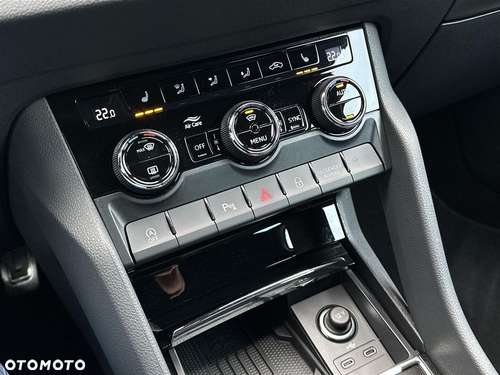 Skoda Karoq 1.5 TSI ACT Sportline DSG - 22