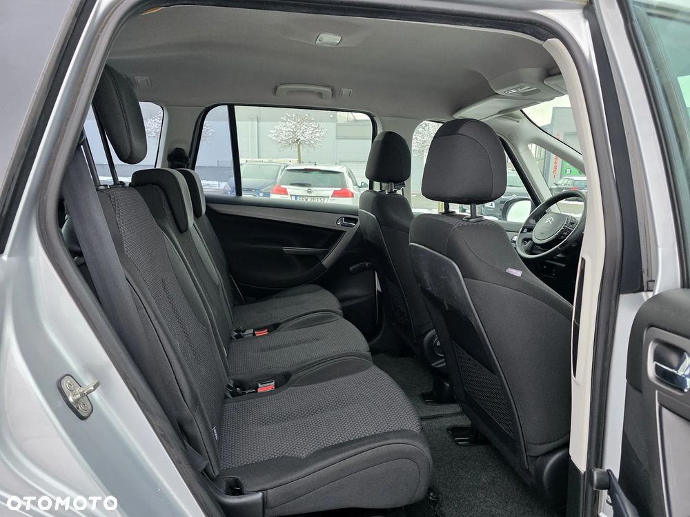 Citroën C4 Grand Picasso 1.8 16V Advance - 11