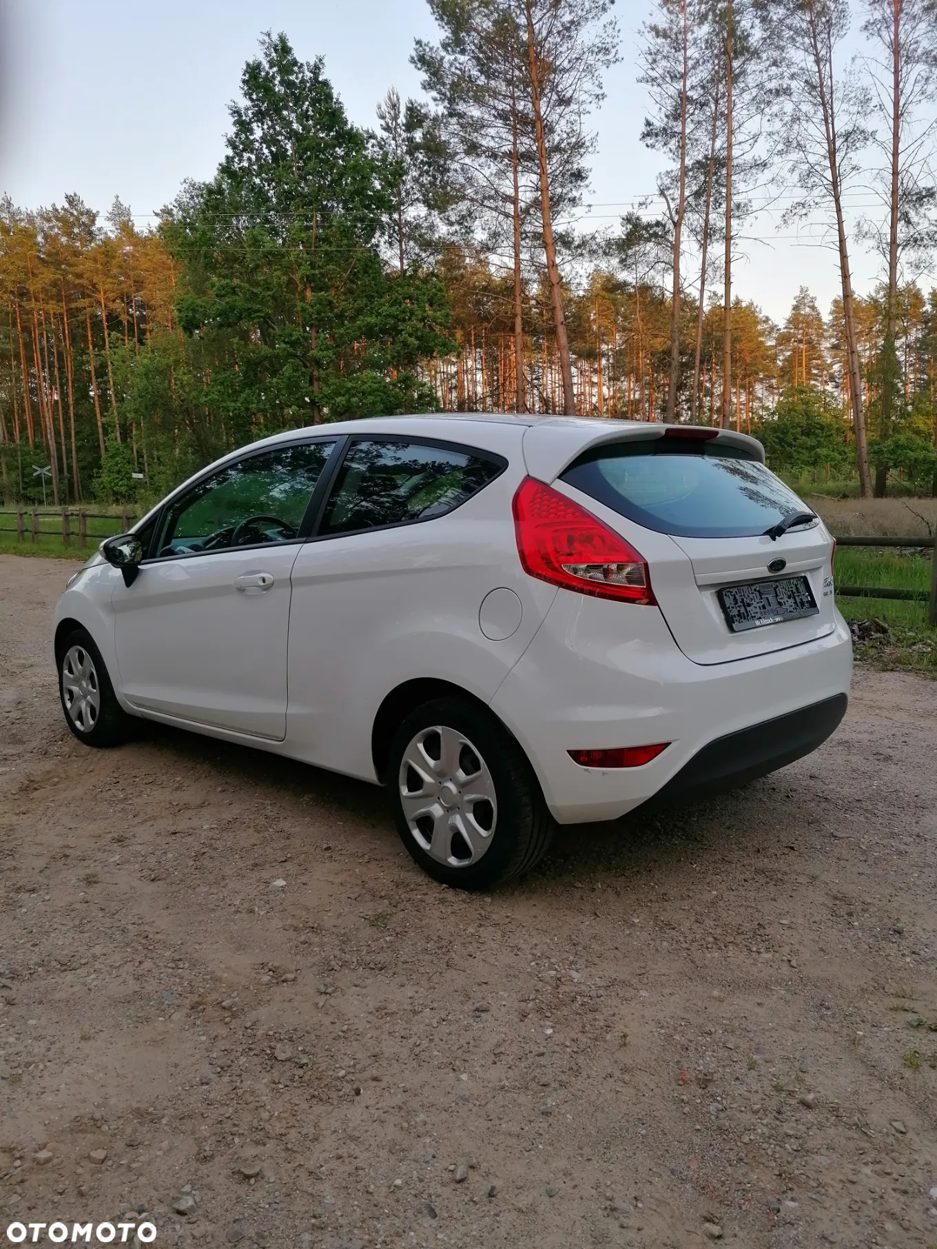 Ford Fiesta 1.25 Ambiente - 2