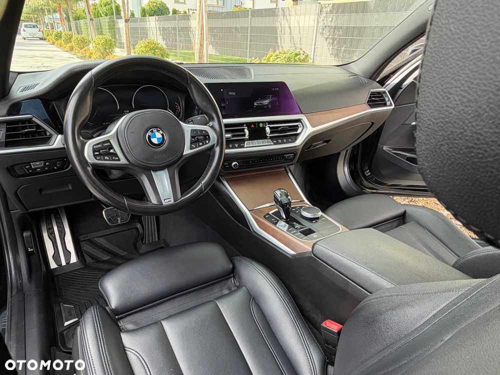 BMW Seria 3 330i M Sport sport - 11