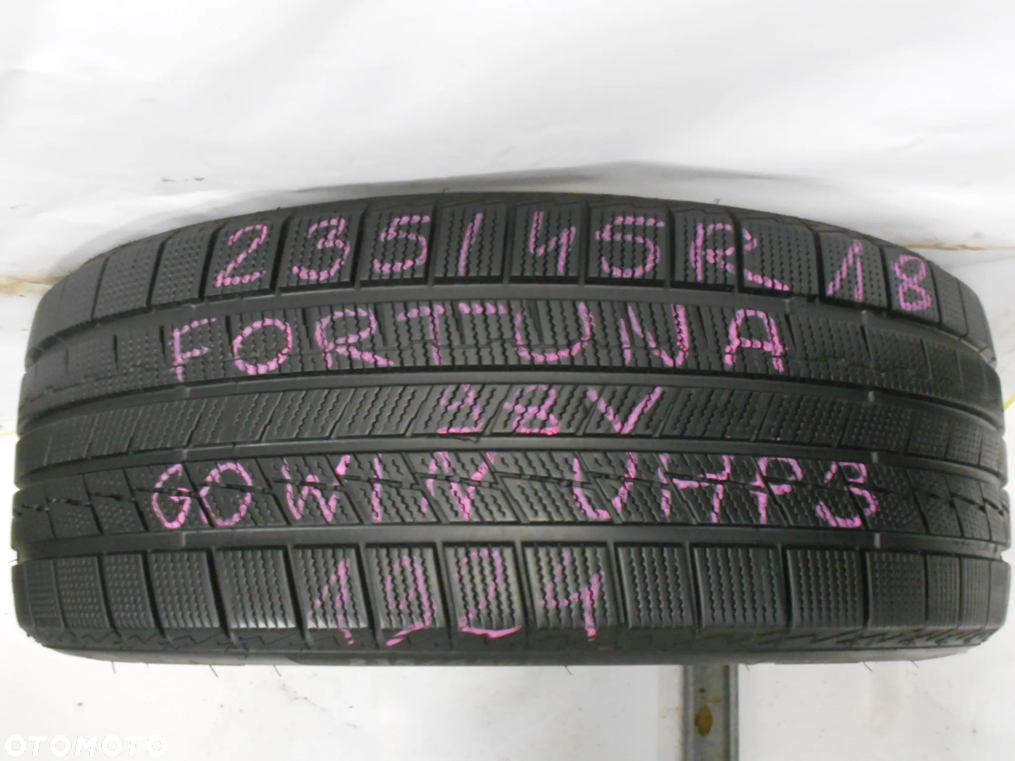 OPONA POJEDYNKA  235/45r18 FORTUNA GOWIN UHP3 DOT 1924 7MM - 1