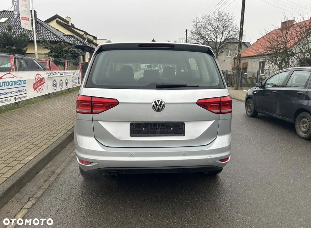 Volkswagen Touran 1.4 TSI BMT Highline DSG - 5