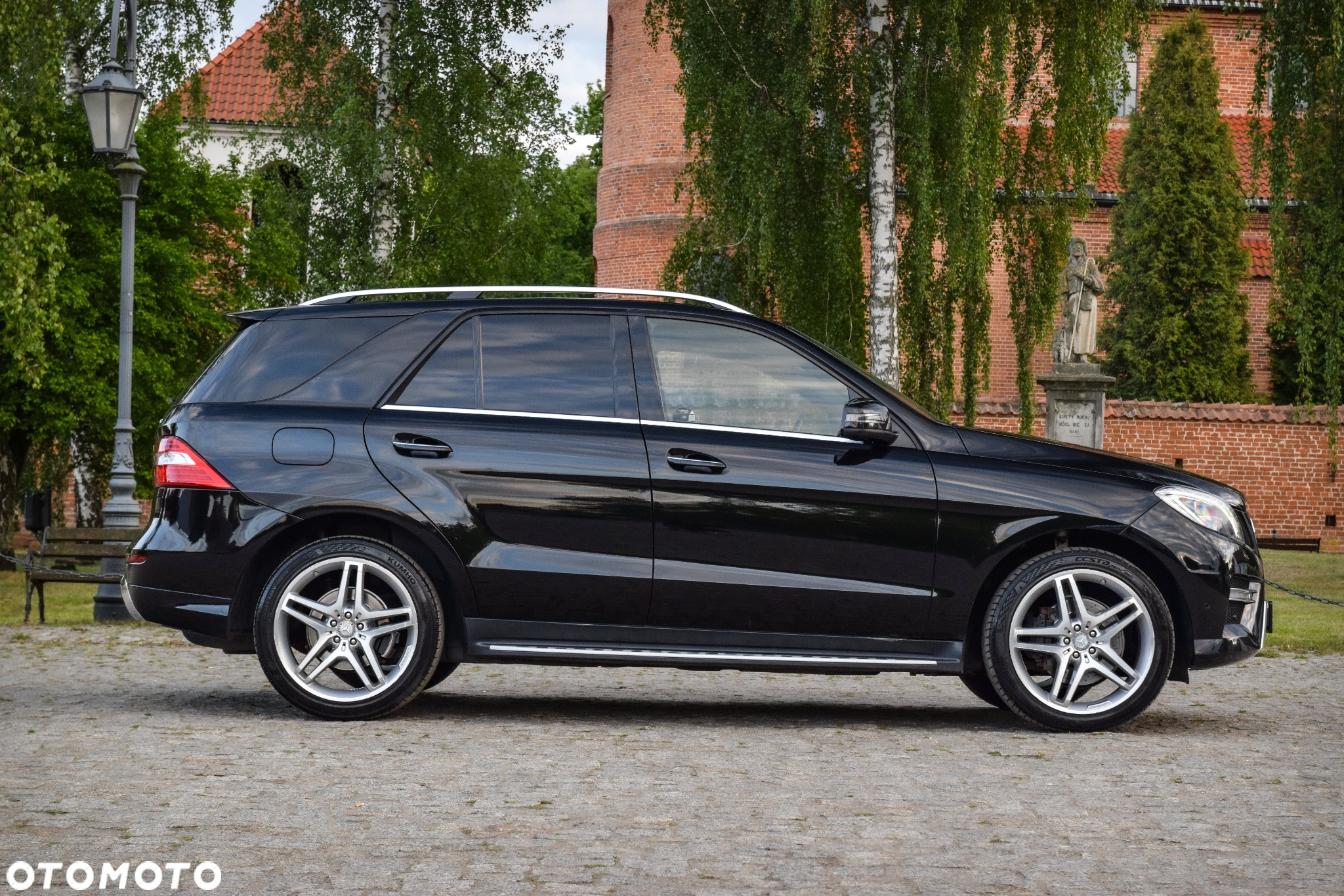 Mercedes-Benz ML 350 BlueTec 4-Matic - 8
