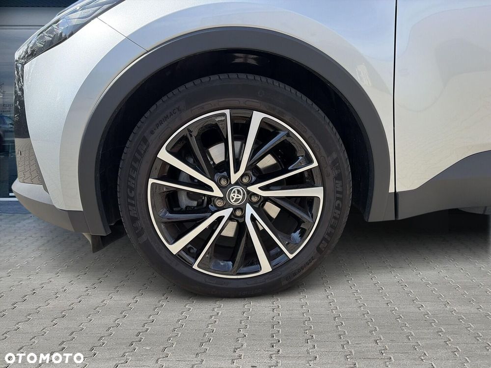 Toyota C-HR 2.0 PHEV Dynamic Force Executive - 32