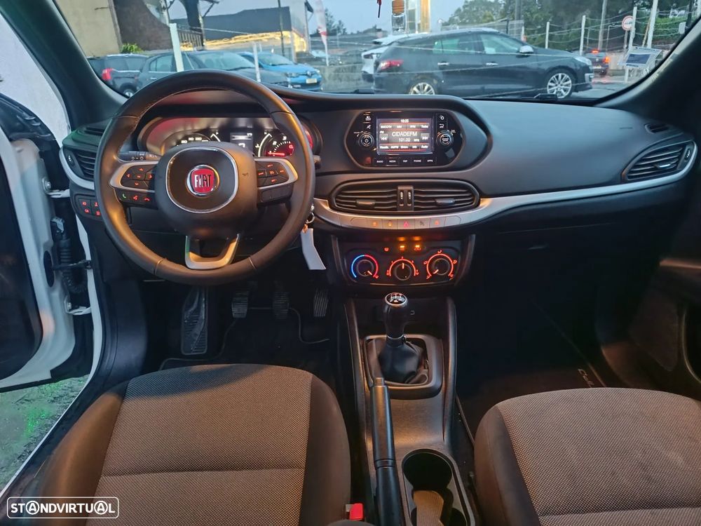 Fiat Tipo Station Wagon 1.3 M-Jet Street - 9