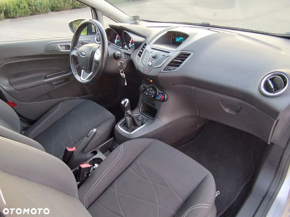 Ford Fiesta - 10