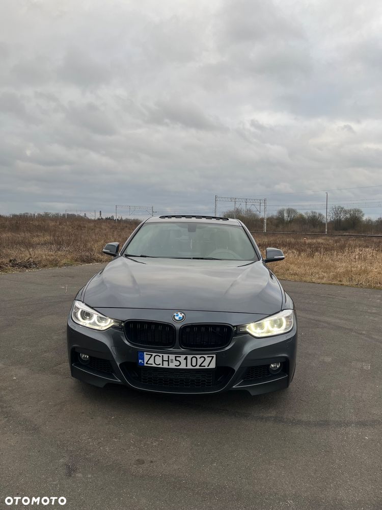 BMW Seria 3 328i xDrive Luxury Line - 2
